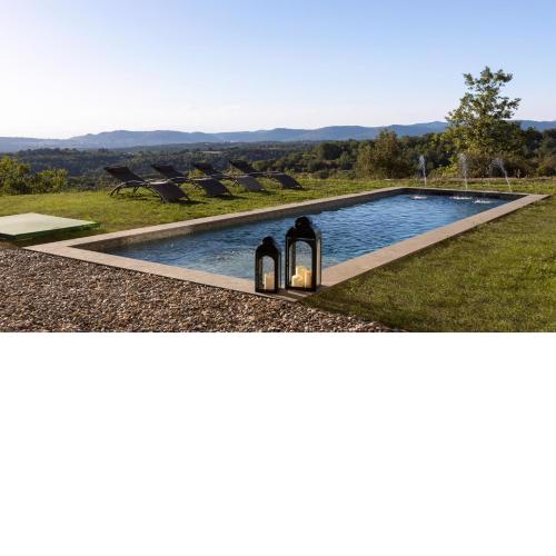 POPA HOUSE Casa de diseño con piscina y espectaculares vistas a 45 minutos de Barcelona.