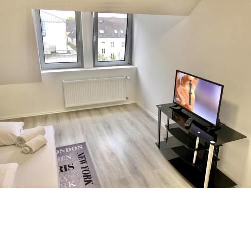 Porschestraße 100 Apartment Carrera