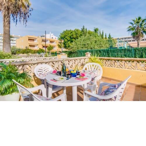 Port d'Alcudia Apartment Sleeps 4 with Pool Air Con and WiFi