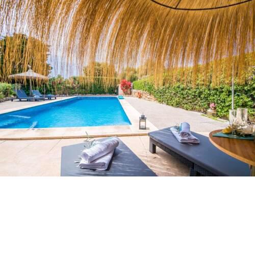 Port d'Alcudia Holiday Home Sleeps 4 with Pool and Air Con