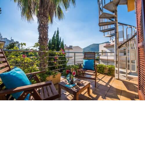 Port d'Alcudia Holiday Home Sleeps 5 with Air Con and WiFi