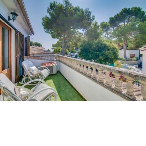 Port d'Alcudia Holiday Home Sleeps 8 with Air Con and WiFi