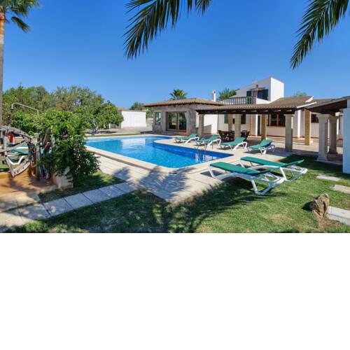 Port d'Alcudia Villa Sleeps 10 with Air Con and WiFi
