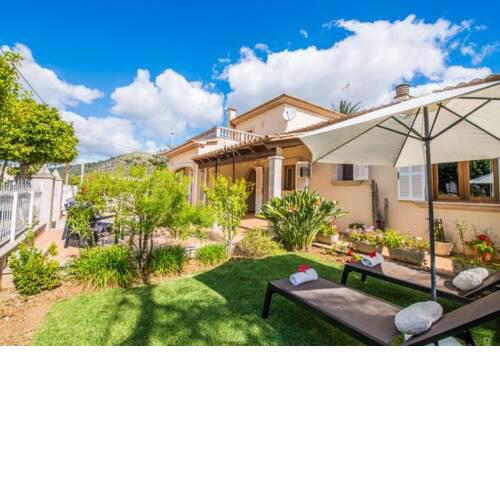 Port d'Alcudia Villa Sleeps 8 with Air Con and WiFi
