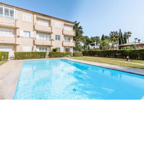 Port de Pollenca Apartment Sleeps 4 with Pool and WiFi