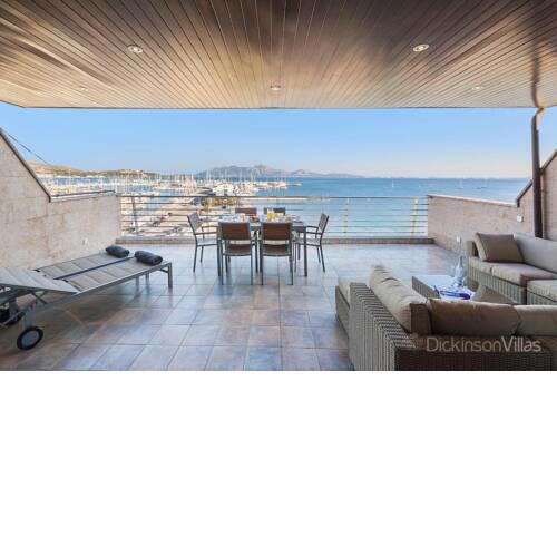 Port de Pollenca Apartment Sleeps 6 with Air Con and WiFi