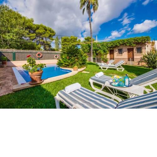 Port de Pollenca Holiday Home Sleeps 8 with Pool Air Con and WiFi