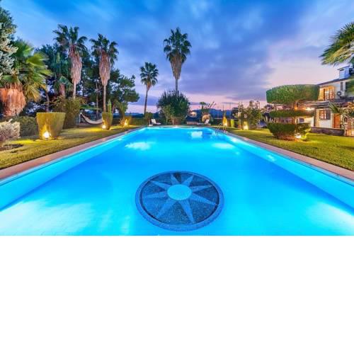 Port de Pollenca Villa Sleeps 10 Pool Air Con WiFi