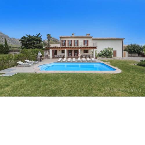 Port de Pollenca Villa Sleeps 12 with Pool Air Con and WiFi
