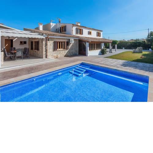 Port de Pollenca Villa Sleeps 6 Pool Air Con WiFi
