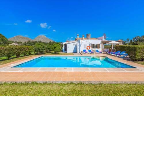 Port de Pollenca Villa Sleeps 6 with Pool Air Con and WiFi