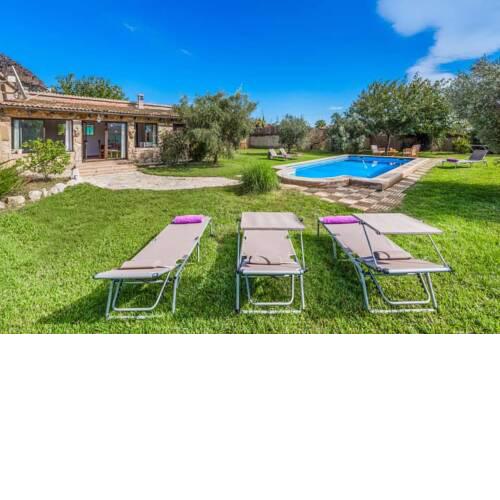 Port de Pollenca Villa Sleeps 6 with Pool Air Con and WiFi