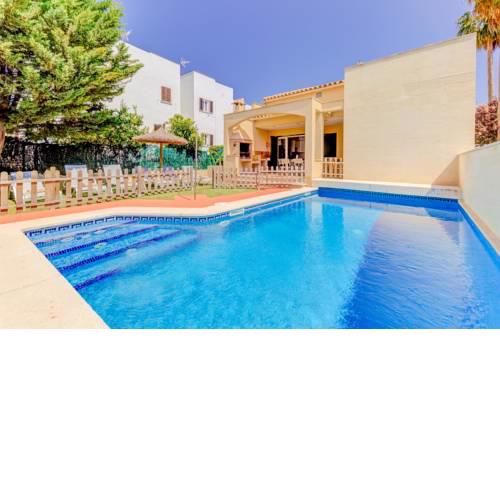 Port de Pollenca Villa Sleeps 8 Pool Air Con WiFi