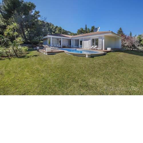 Port de Pollenca Villa Sleeps 8 with Pool Air Con and WiFi