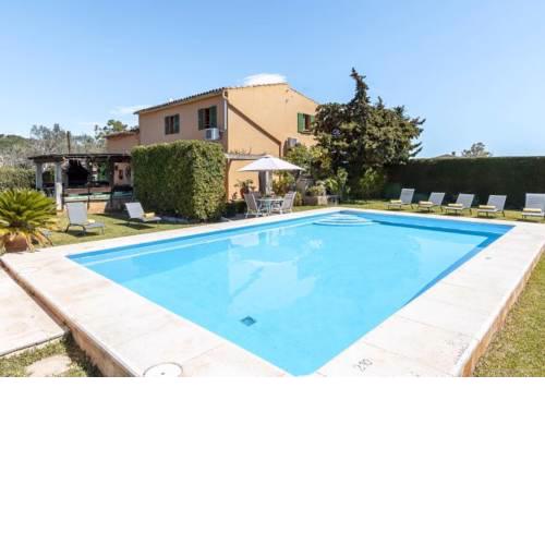 Port de Pollenca Villa Sleeps 8 with Pool Air Con and WiFi