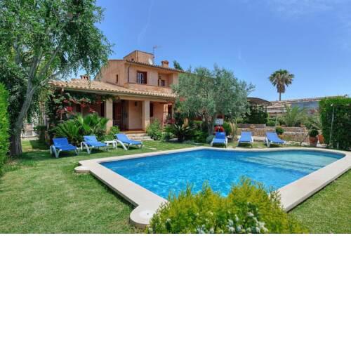 Port de Pollenca Villa Sleeps 8 with Pool and WiFi