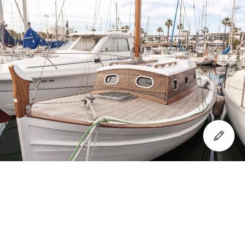 Port Forum, lovely wooden boat, two bikes included