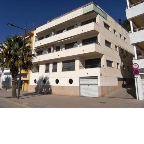 Port Vell 2-4