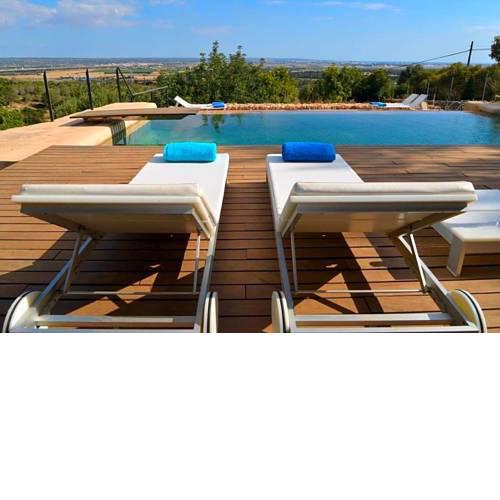Portol Villa Sleeps 12 with Pool Air Con and WiFi