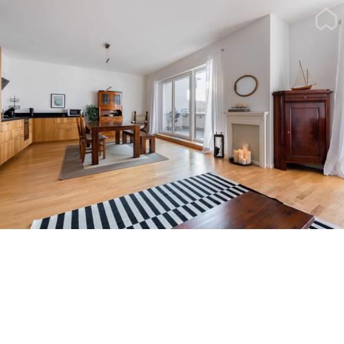 Potsdam Lakeview Apartment