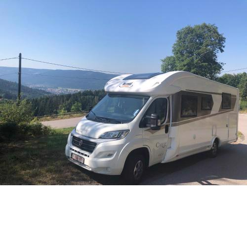 Prachtige mobilhome in Spanje te huur, staat klaar aan de luchthaven van Alicante