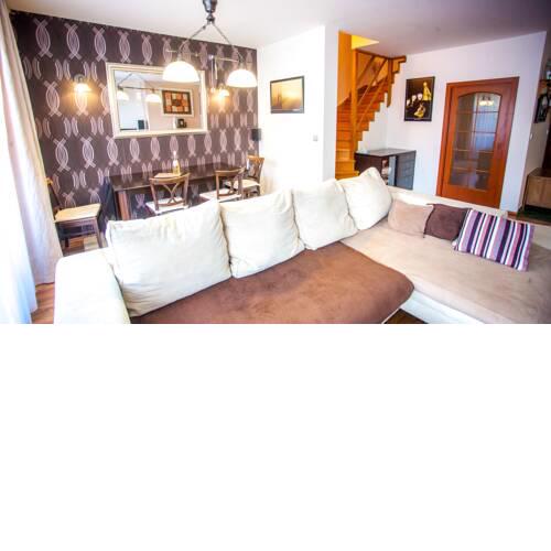 PRAGUE LUXURY VILLA, JACUZZI, HI-SPEED WIFI, HBO, TERRACE
