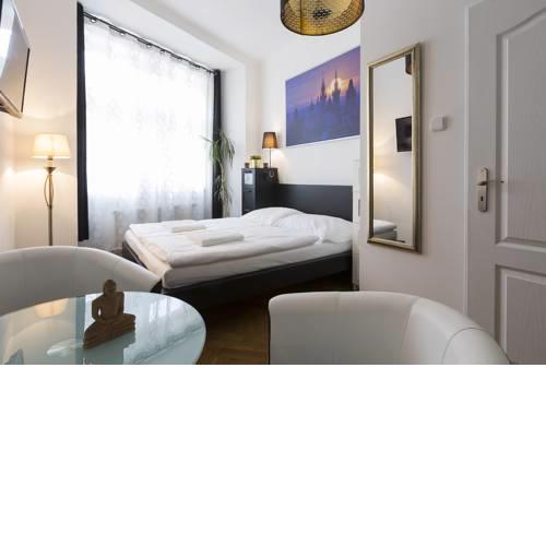 PragueStars Apartment - New Town Skolska
