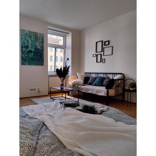 Prater Apartment! Central location near metro