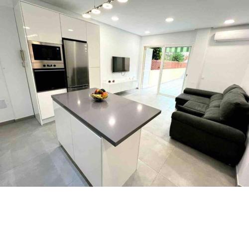 Precioso apartamento con piscina a 50m de la playa