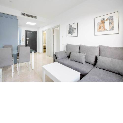 Precioso apartamento con piscina