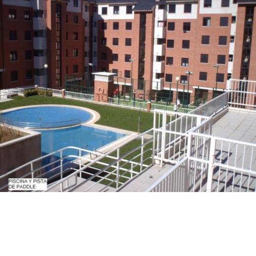 Precioso apartamento con terraza y piscina