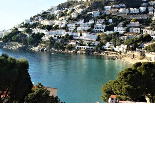 Precioso apartamento con vistas al mar en Roses