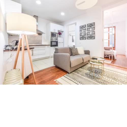 PRECIOSO APARTAMENTO EN PLENO BARRIO DE CHUECA