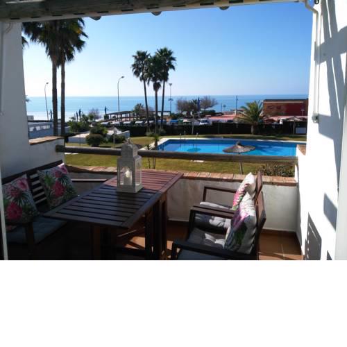 Precioso apartamento en primera línea de playa de la Barrosa