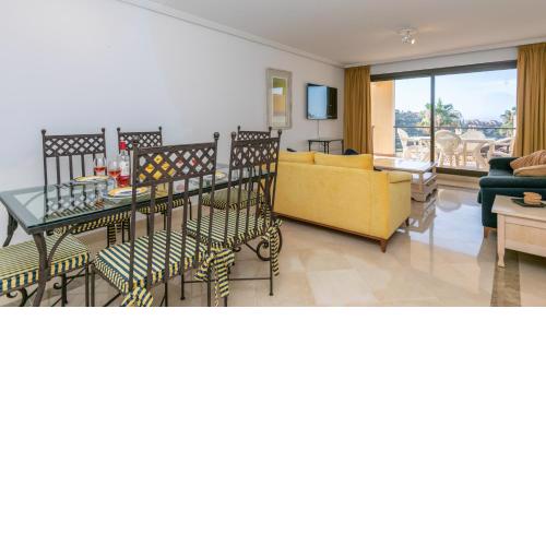 Precioso apartamento junto a Los Arqueros Golf