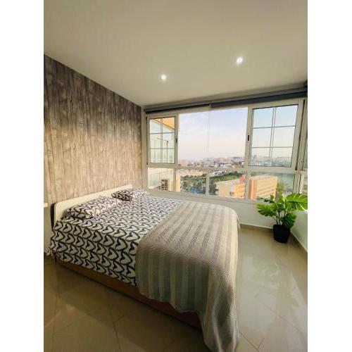Precioso apartamento moderno y con piscina