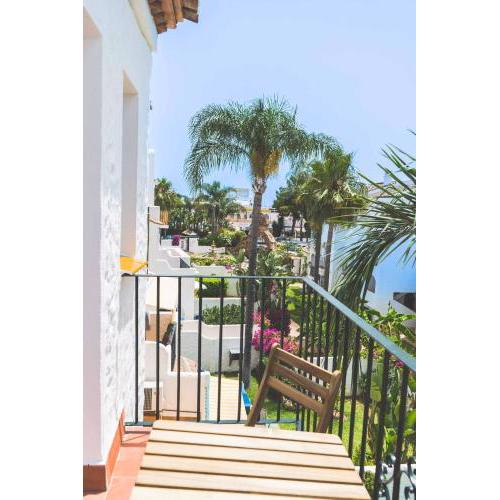 Precioso apartamento reformado en Benavista - Marbella