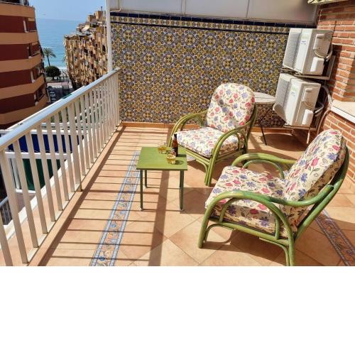 PRECIOSO ÁTICO EN BENIDORM