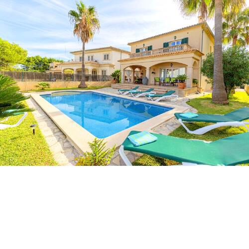 Precioso chalet a primera linea del mar, Didi