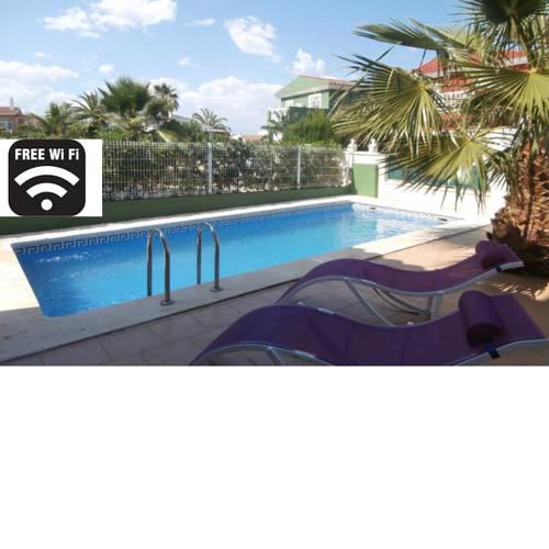 Precioso chalet con piscina