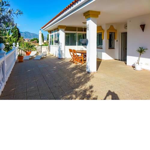 PRECIOSO CHALET INDEPENDIENTE EN LA COSTA DEL SOL!!!