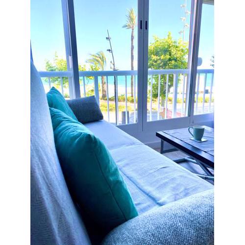 Precioso Estudio en Primera Linea de Playa by Molinaptos