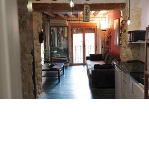 Precioso y especial Loft en barrio antiguo.