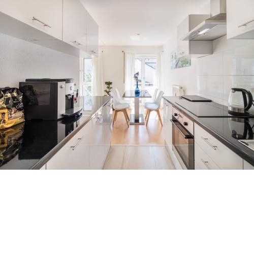 Premium 2 room apartment 10 min Uni, 4 min City