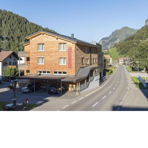 Premium apartment in Klösterle am Arlberg with balcony