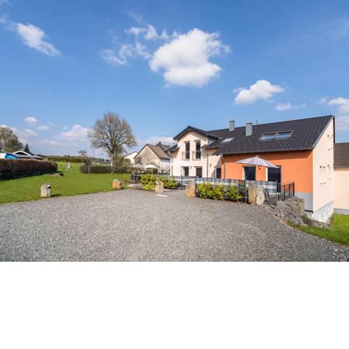 Premium Holiday Home in Ellscheid with Sandpit