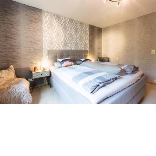 Premium Home Living - Laatzen