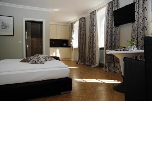 Premium Suite 206