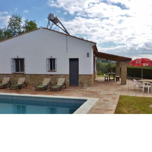 Pretty Cottage in Villanueva de la Concepcion with Pool