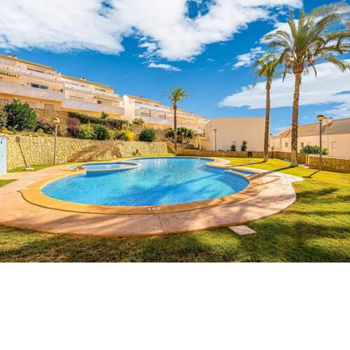 Pretty Holiday Home in Alicante with Private Terrace